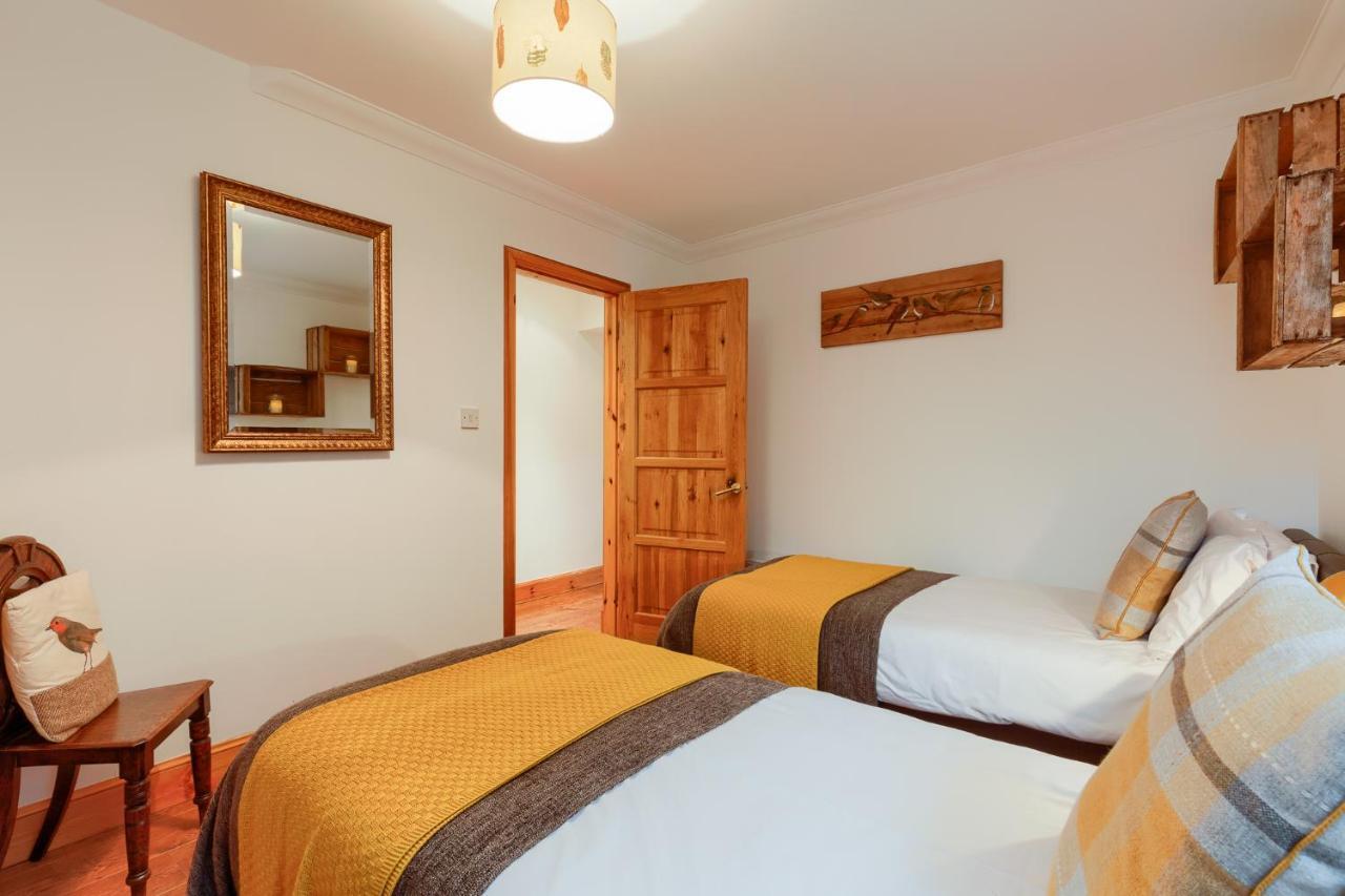 Dundas Flat, 1 Bedroom, คอมรี ภายนอก รูปภาพ