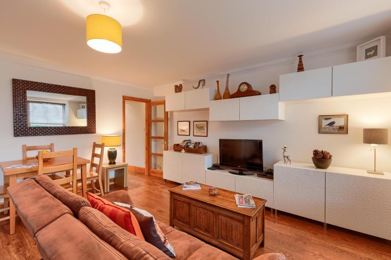 Dundas Flat, 1 Bedroom, คอมรี ภายนอก รูปภาพ